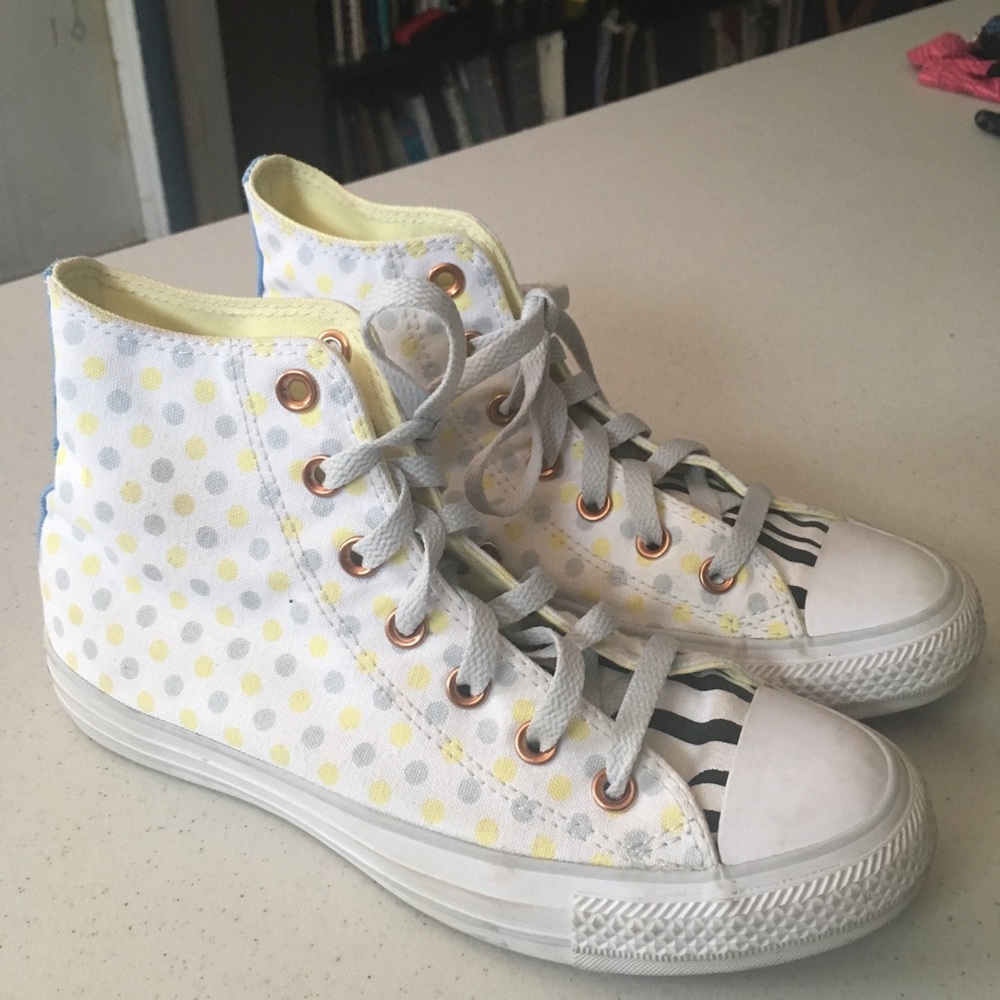 Converse High Tops - Picture 1 of 6